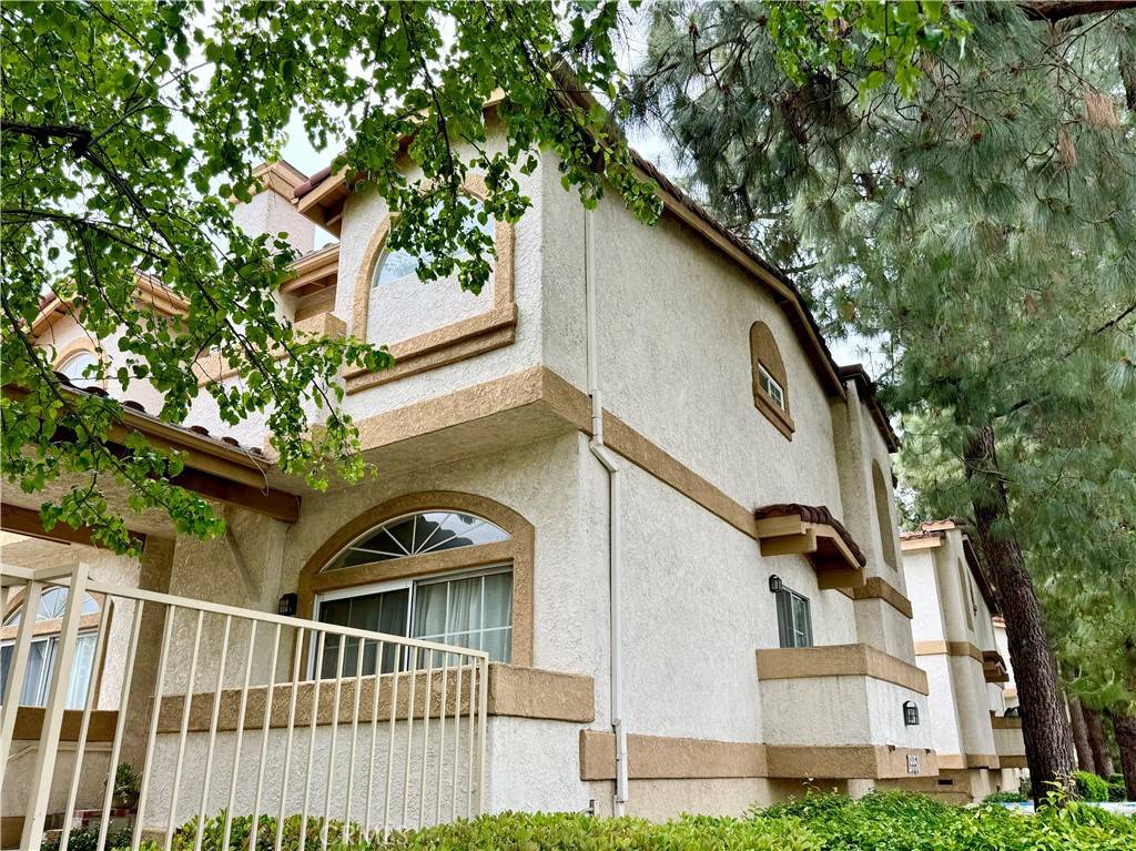 19950 Sherman WAY #A, Winnetka, CA 91306