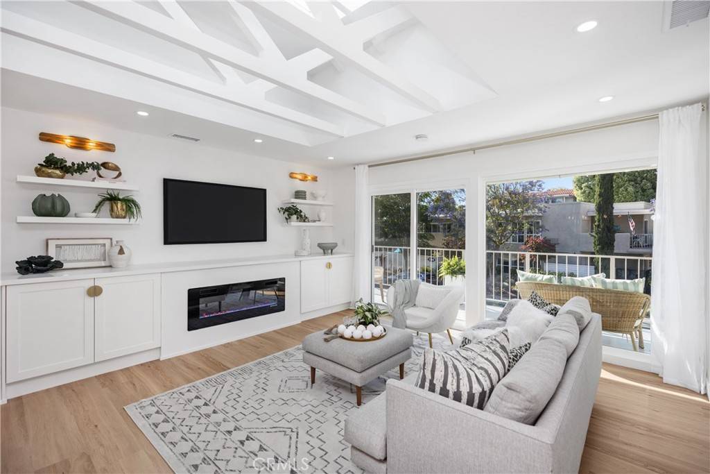 Laguna Woods, CA 92637,2070 Via Mariposa E #N