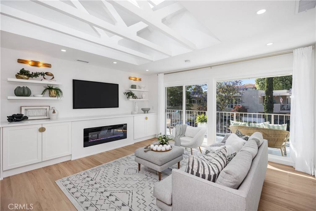 Laguna Woods, CA 92637,2070 Via Mariposa E #N