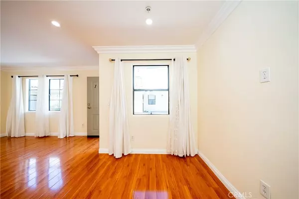 Sun Valley, CA 91352,10894 Olinda ST #116