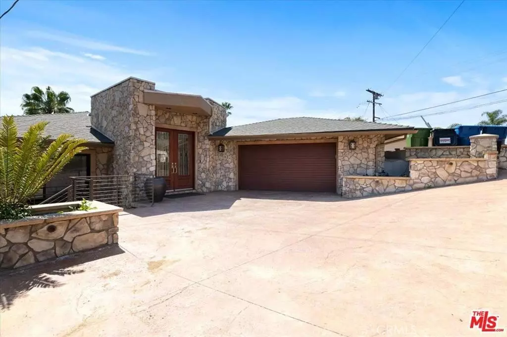 Los Angeles, CA 90065,2792 Fyler PL