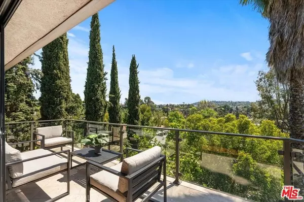 Los Angeles, CA 90065,2792 Fyler PL