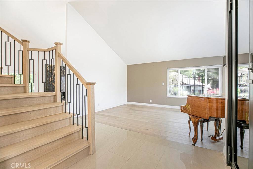 Glendale, CA 91206,3125 Emerald Isle DR