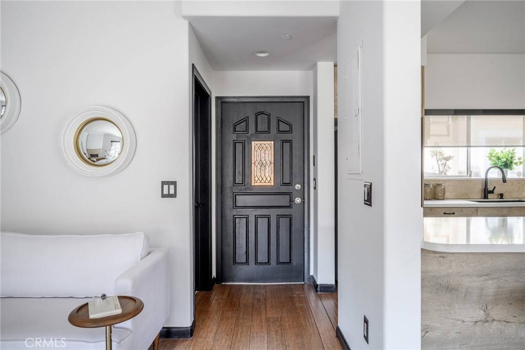 Glendale, CA 91202,446 W Stocker ST #11