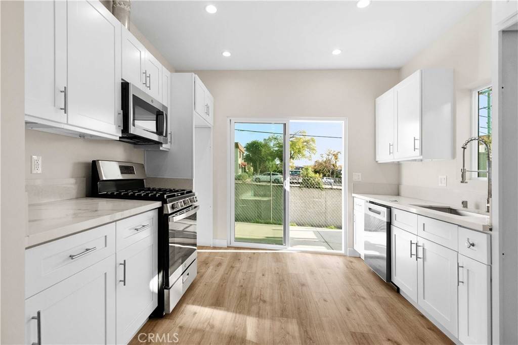 Glendale, CA 91207,702 A E Glenoaks BLVD