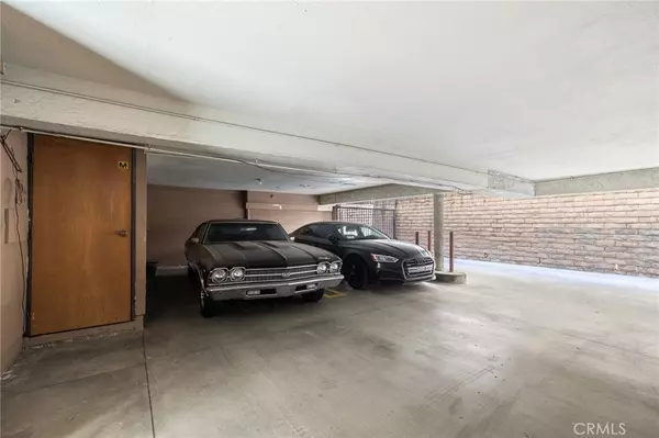 Studio City, CA 91604,4511 Coldwater Canyon AVE