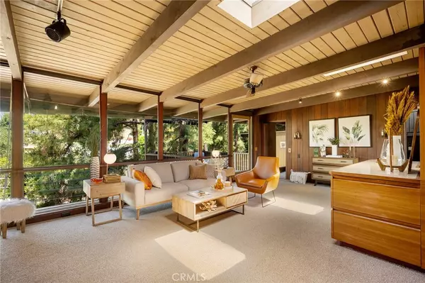 Glendale, CA 91206,535 Suncourt