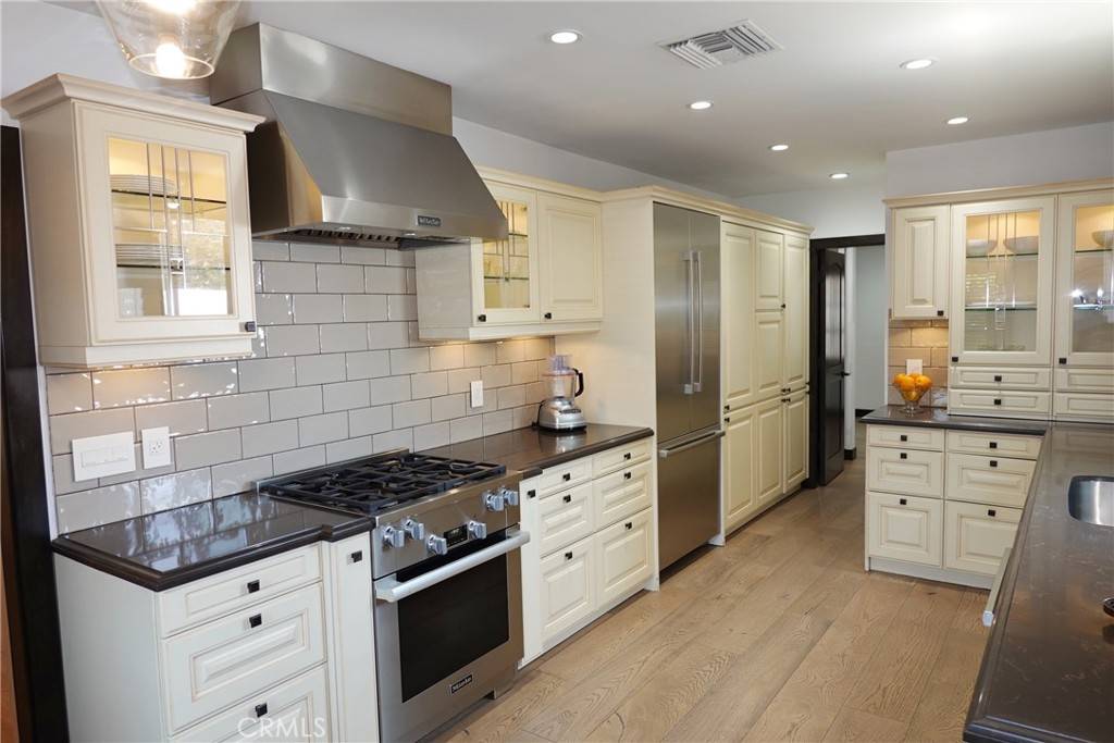 Glendale, CA 91201,430 Sonora AVE