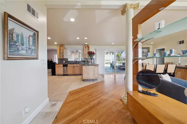 Glendale, CA 91207,1606 Glenmont DR