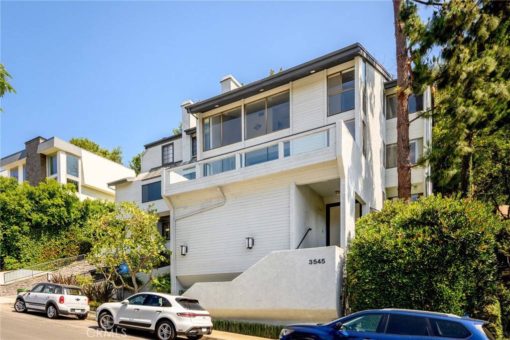 Sherman Oaks, CA 91403,3545 Alana DR