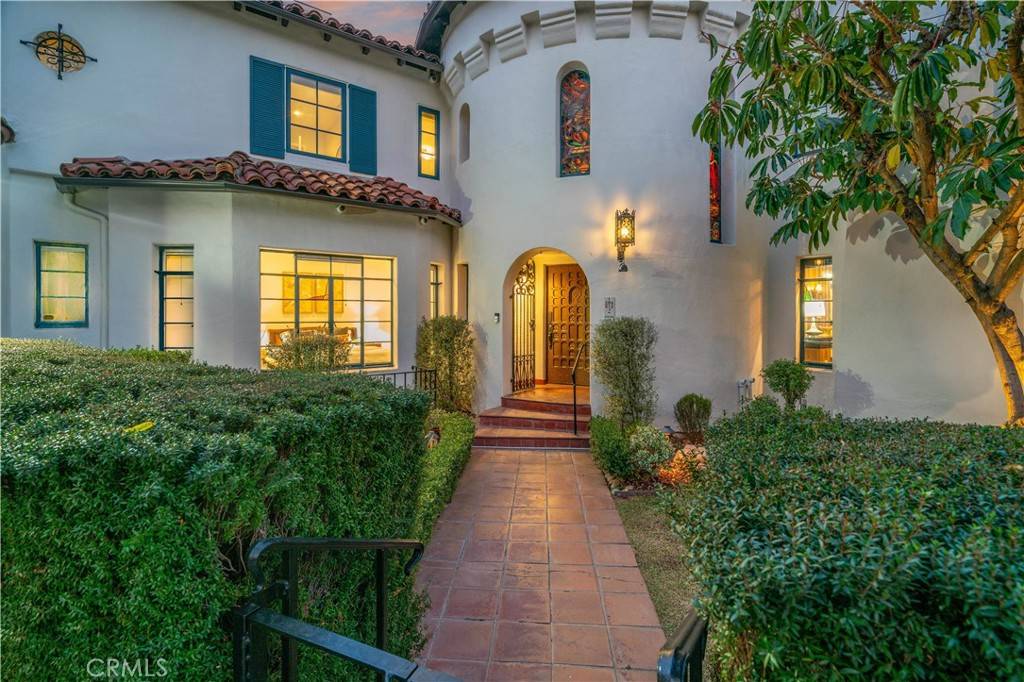 Pasadena, CA 91103,1812 Linda Vista AVE