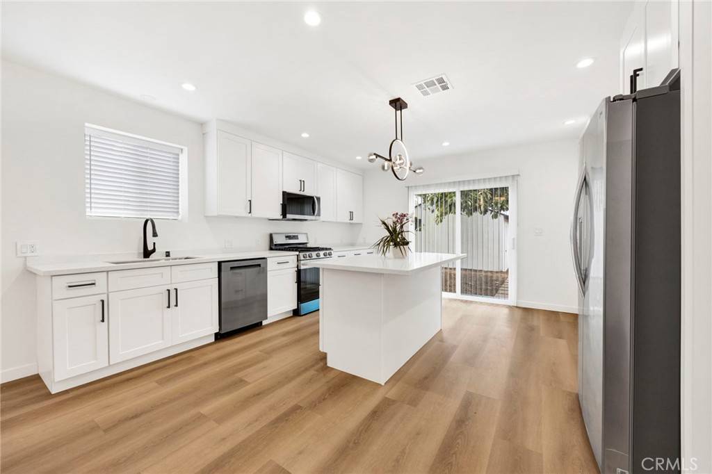 Pasadena, CA 91107,2746 Mataro ST