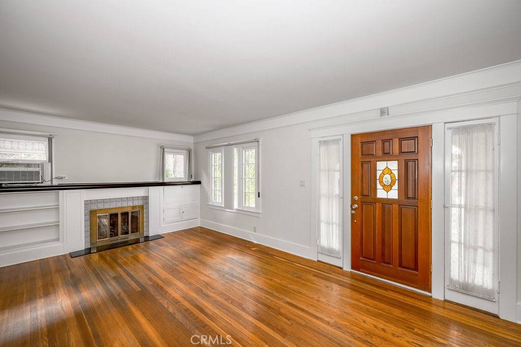 Glendale, CA 91207,315 E Randolph St