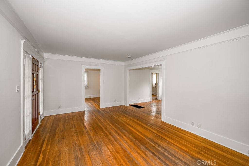 Glendale, CA 91207,315 E Randolph St