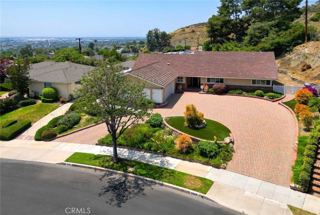 Burbank, CA 91504,1029 Cornell DR