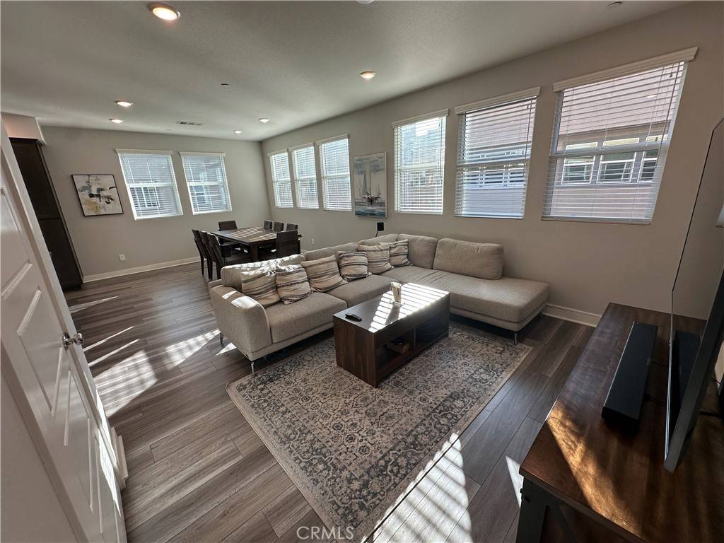 Sylmar, CA 91342,12808 N Watt Ln. LN N #D