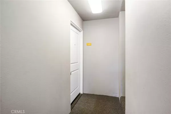 Burbank, CA 91505,355 N Maple ST #249