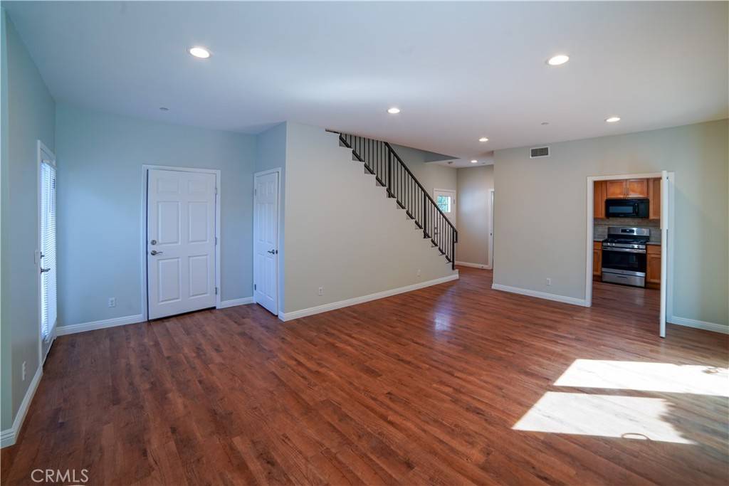 Glendale, CA 91201,527 Hazel ST #C