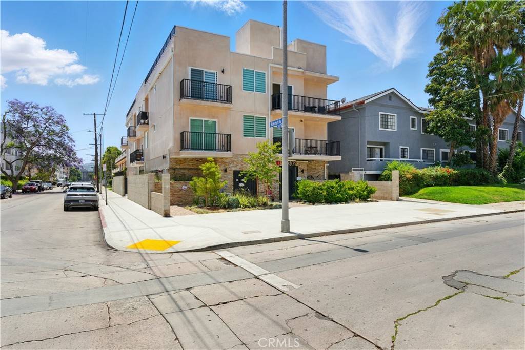 North Hollywood, CA 91601,11302 Morrison ST #304
