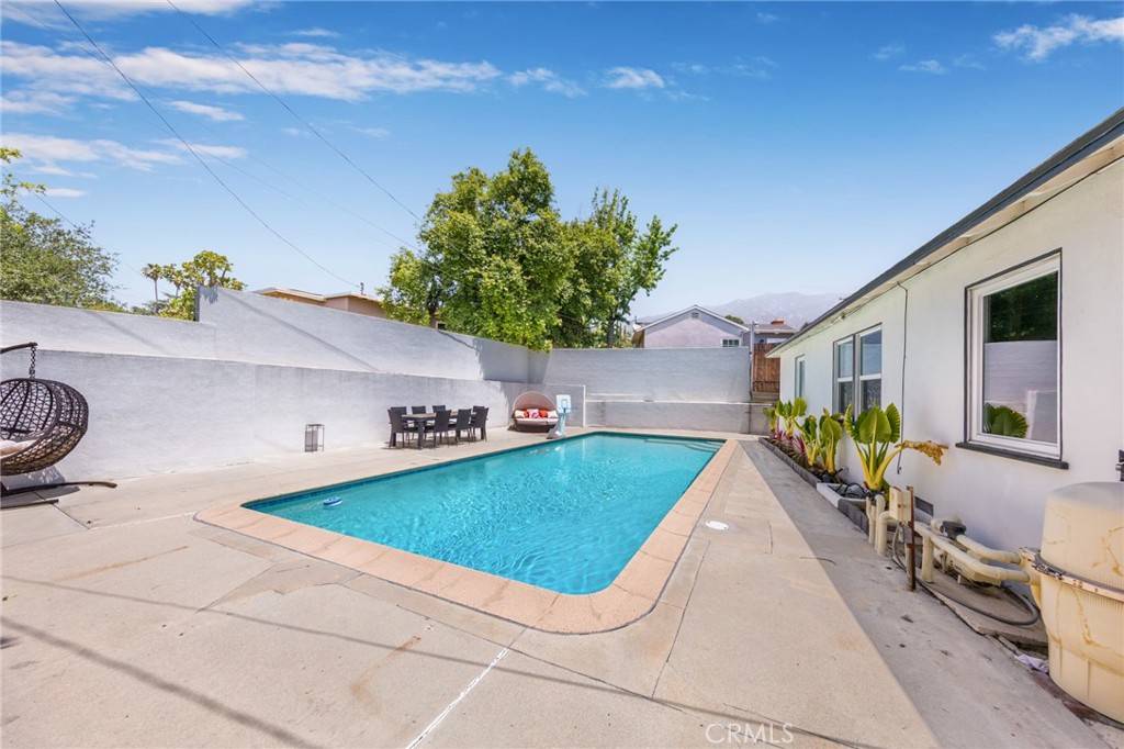 La Crescenta, CA 91214,4605 Boston AVE