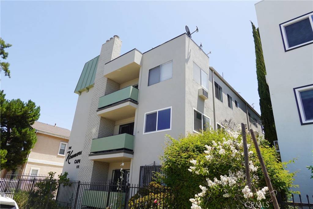 Los Angeles, CA 90027,1754 N Kenmore AVE #201