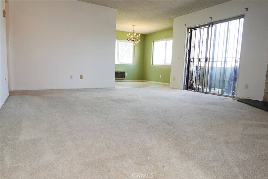 Los Angeles, CA 90027,1754 N Kenmore AVE #201