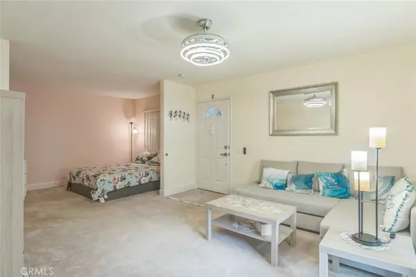 La Jolla, CA 92037,8620 Via Mallorca #G