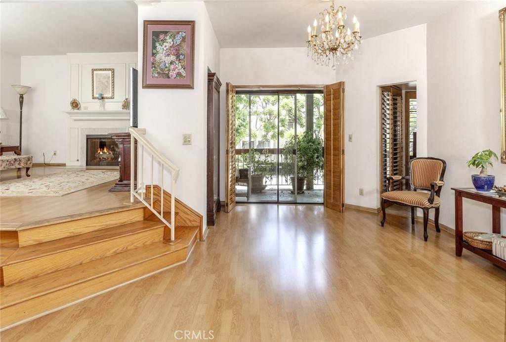 1313 Valley View RD #202, Glendale, CA 91202