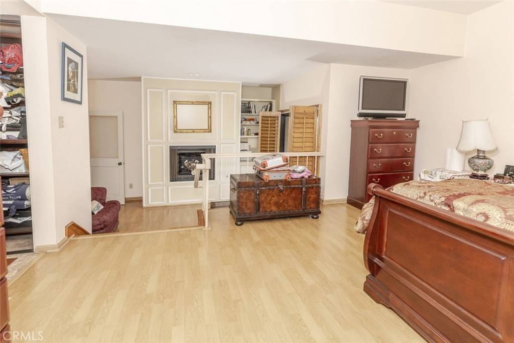 Glendale, CA 91202,1313 Valley View RD #202