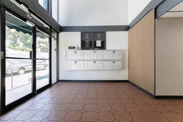 Glendale, CA 91206,500 Jackson PL #317