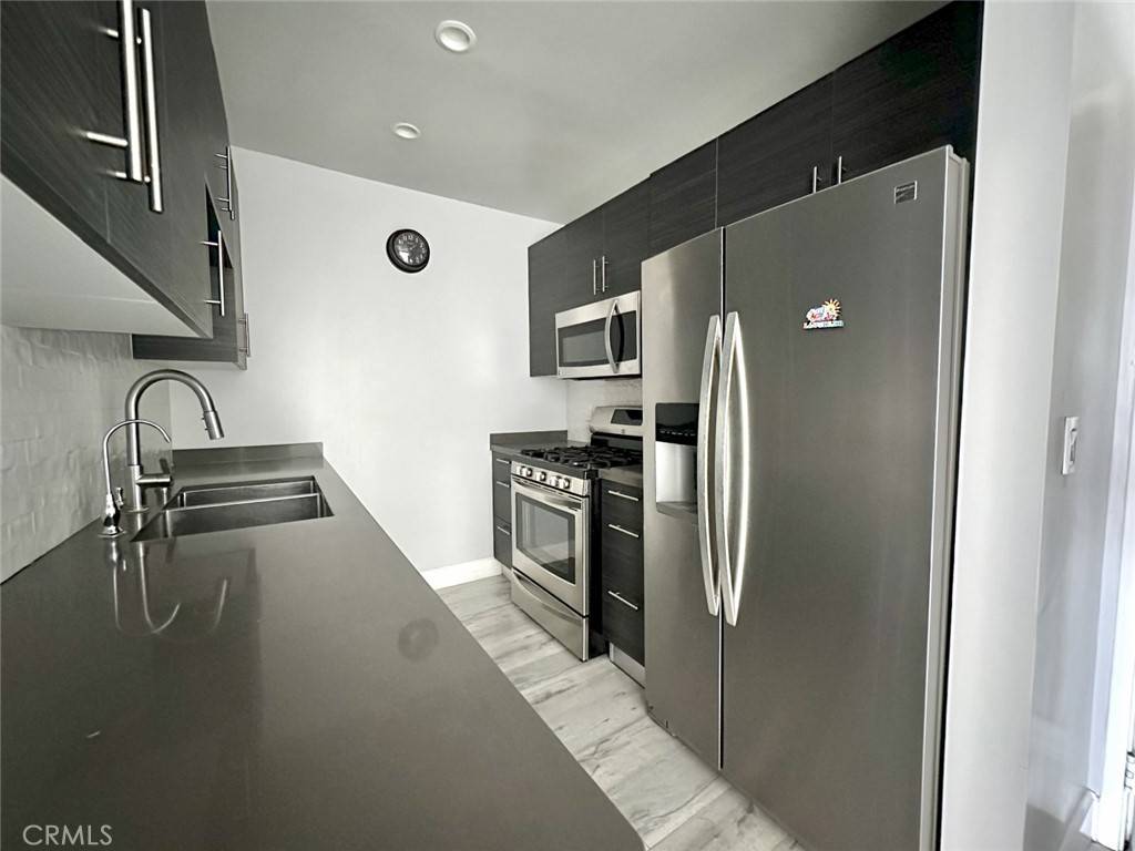 Glendale, CA 91203,409 Burchett ST #318
