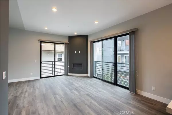 Glendale, CA 91203,330 Salem ST #204