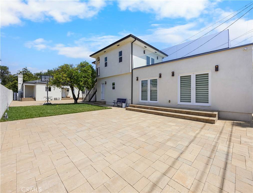 828 E Olive AVE, Burbank, CA 91501