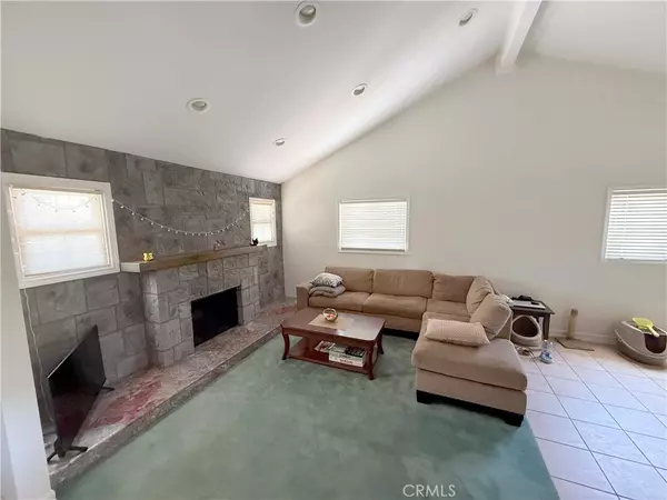 Canoga Park, CA 91304,21045 Hemmingway ST
