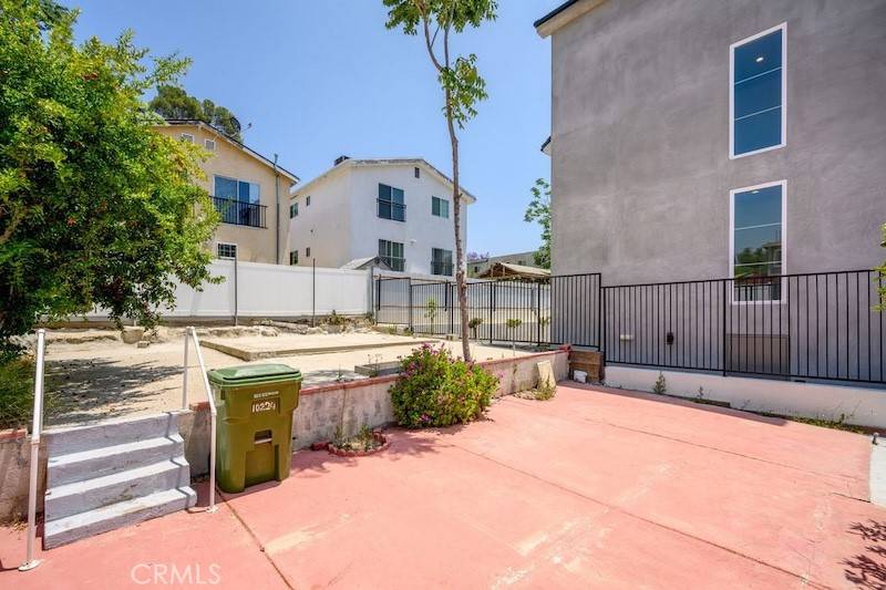 Tujunga, CA 91042,10224 Fernglen AVE