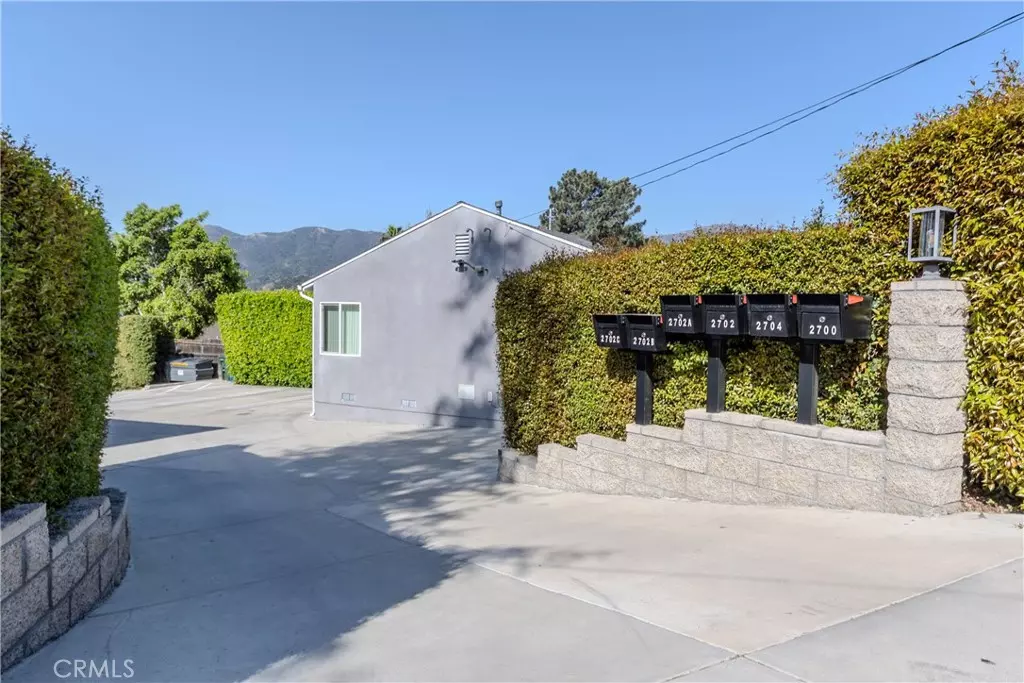 La Crescenta, CA 91214,2700 Prospect AVE