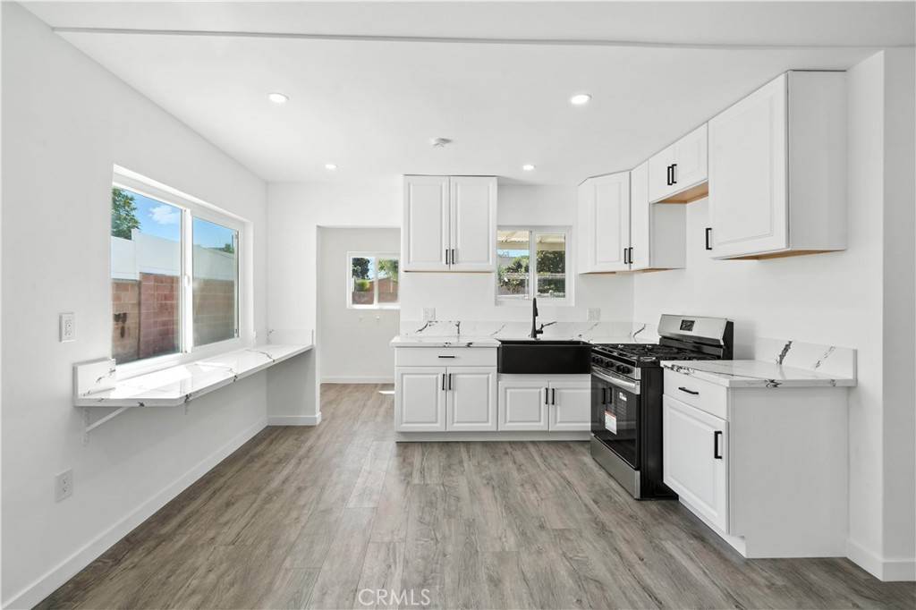 Pacoima, CA 91331,13886 Paxton ST
