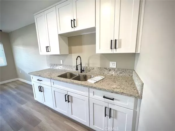 Montrose, CA 91020,2306 Mira Vista AVE #6