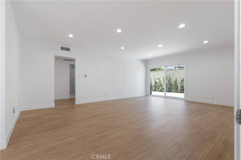 Glendale, CA 91205,623 Orange Grove Avenue