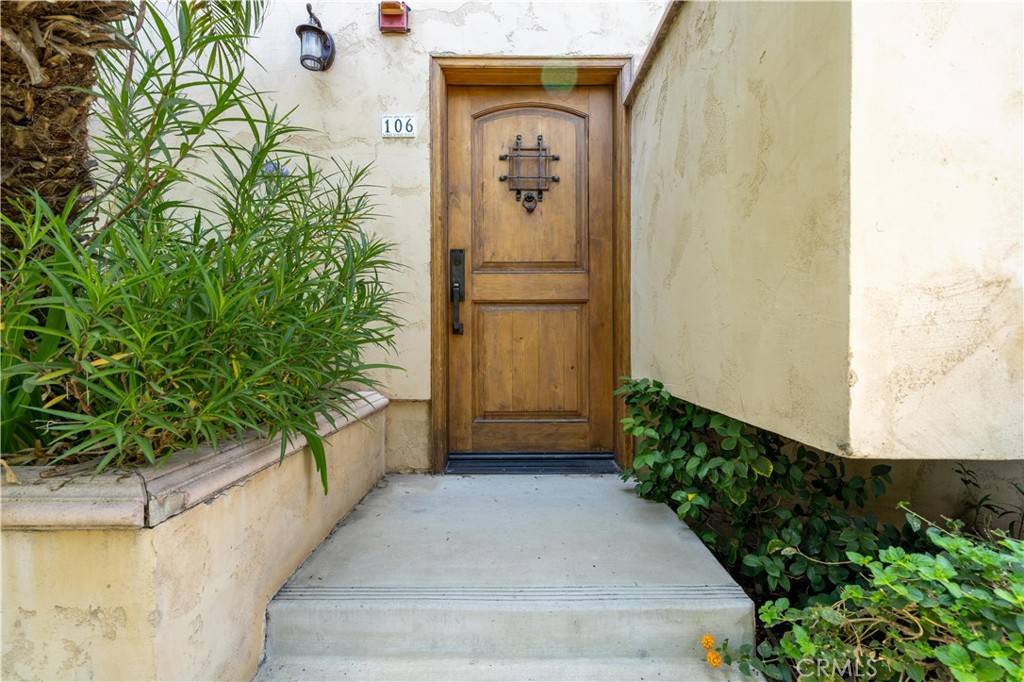 North Hollywood, CA 91601,11253 Peach Grove ST #106