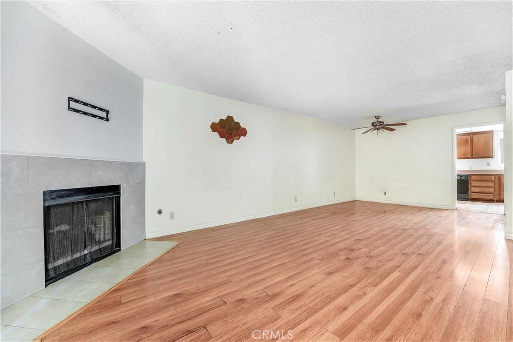 Panorama City, CA 91402,8331 Cedros AVE #2