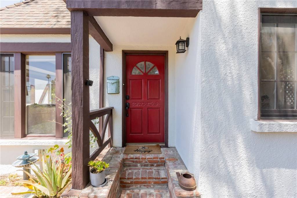 Glendale, CA 91206,641 Canyon DR