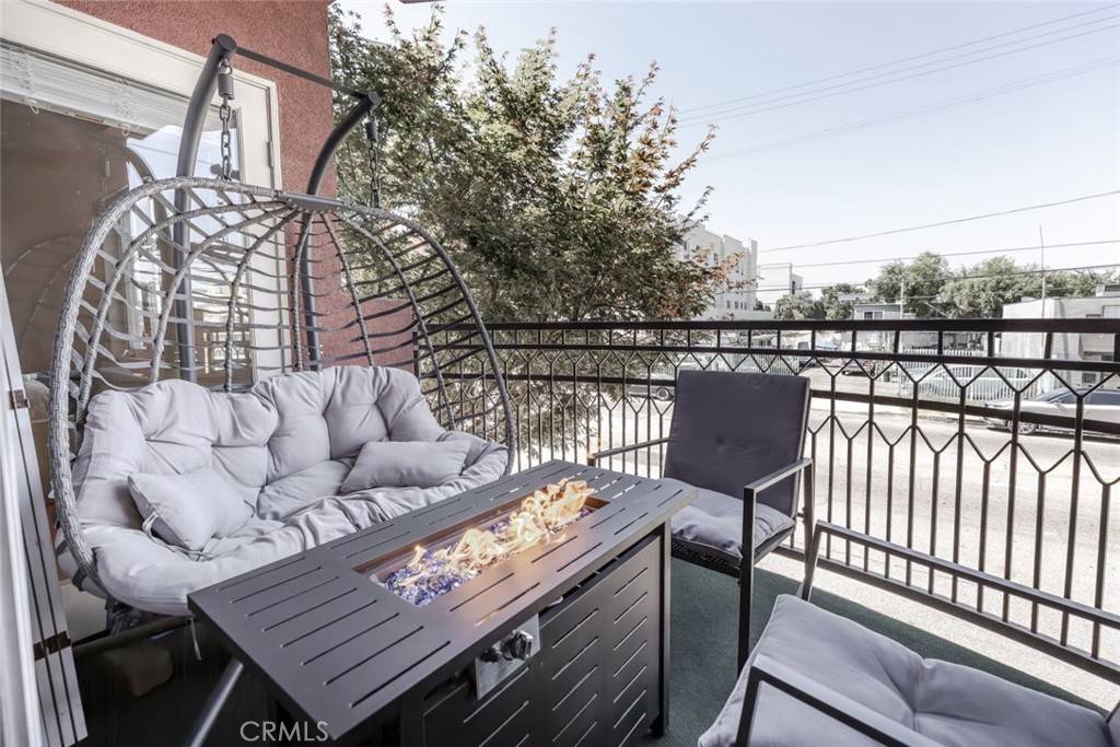 North Hollywood, CA 91601,11124 Burbank BLVD #101