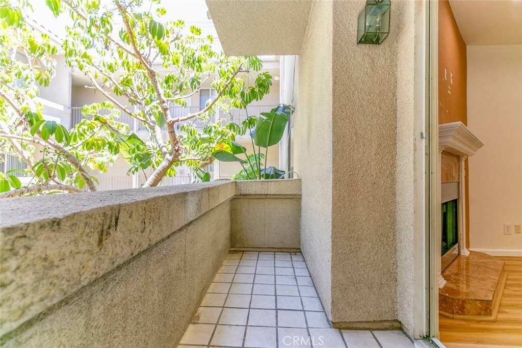 Granada Hills, CA 91344,16940 Chatsworth ST #208