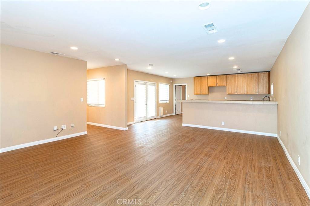 Reseda, CA 91335,17844 Hartland ST