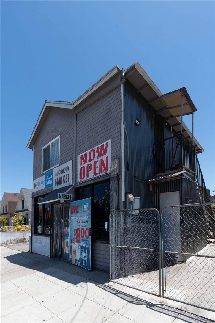 285 W 9th ST, San Pedro, CA 90731