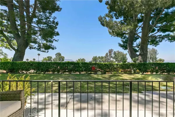 Burbank, CA 91504,9436 Via Monique