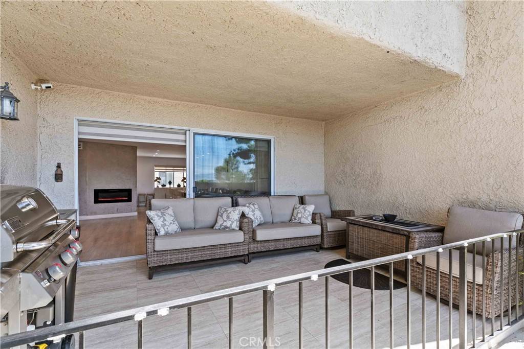 Burbank, CA 91504,9436 Via Monique