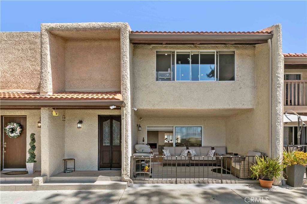 Burbank, CA 91504,9436 Via Monique
