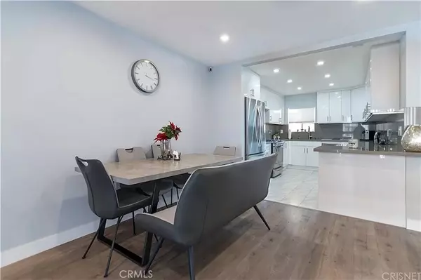 Glendale, CA 91202,1236 N Columbus AVE #28